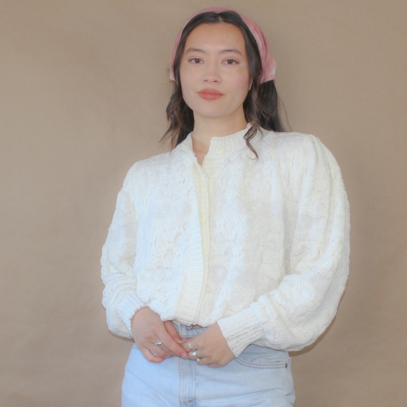 Vintage Sweaters - vtg 90s white chunky knit sweater cardi